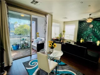 Photo #6: 2457214 Listing 