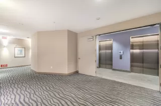 Photo #2: 2457225 Listing 