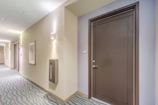 Photo #3: 2457225 Listing 