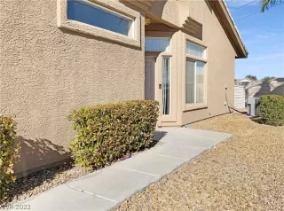 Photo #1: 2457247 Listing 