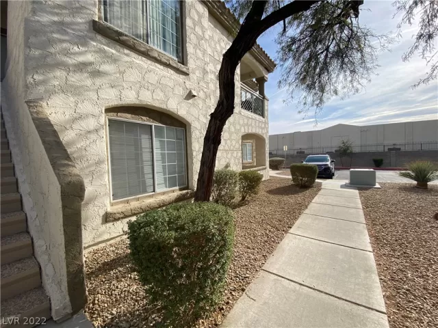 MLS: 2457303 Condo For Sale