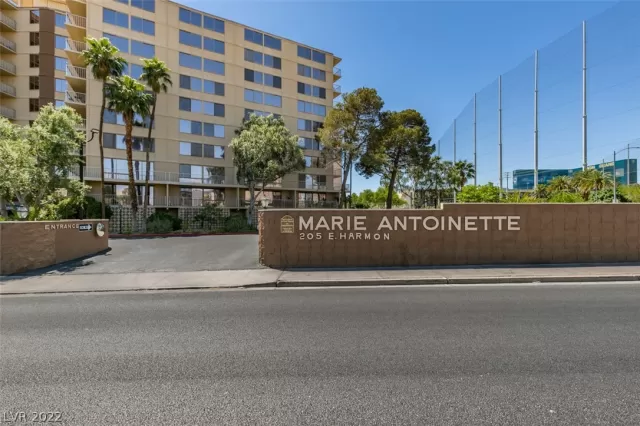 MLS: 2457323 Condo For Sale