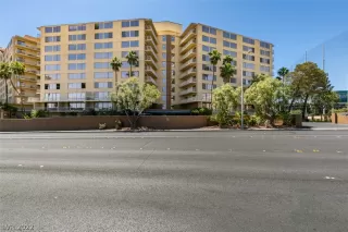 Photo #3: 2457323 Listing 