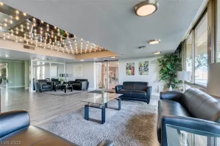 Photo #5: 2457323 Listing 