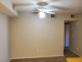 Photo #3: 2457367 Listing