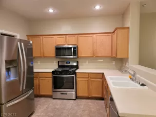 Photo #1: 2457399 Listing 