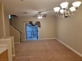 Photo #2: 2457399 Listing 