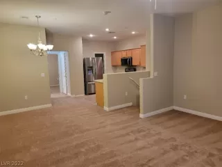 Photo #4: 2457399 Listing 