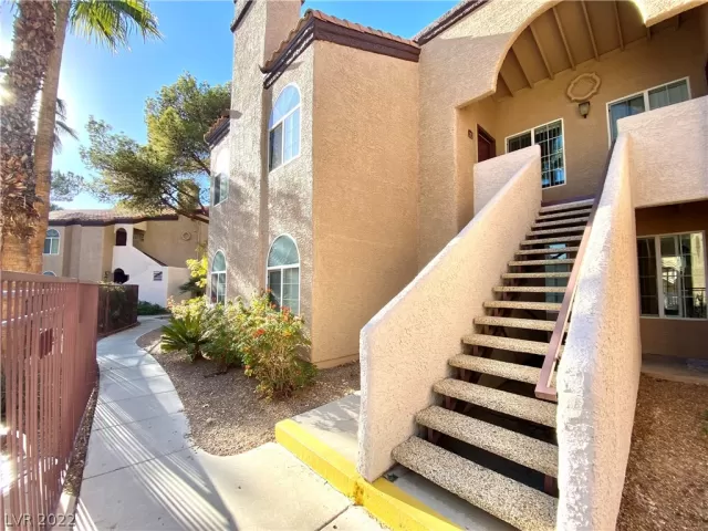 MLS: 2457402 Condo For Sale