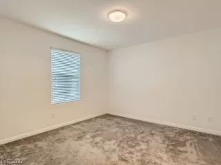 Photo #5: 2457425 Listing 