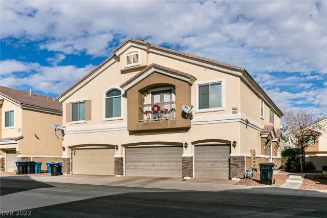 MLS: 2457469 Condo For Sale