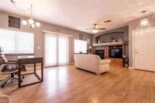 Photo #2: 2457469 Listing 