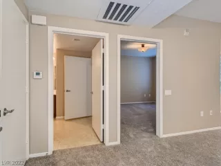 Photo #2: 2457470 Listing