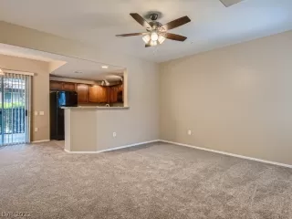 Photo #3: 2457470 Listing