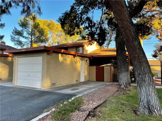 MLS: 2457478 Condo For Sale