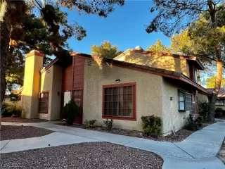 Photo #1: 2457478 Listing 