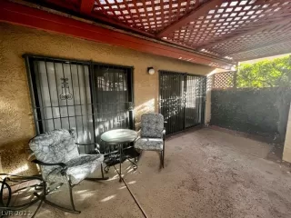 Photo #2: 2457478 Listing 