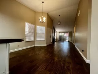 Photo #4: 2457478 Listing 