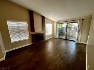 Photo #5: 2457478 Listing 