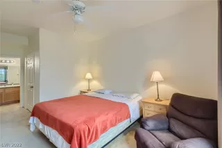 Photo #5: 2457491 Listing