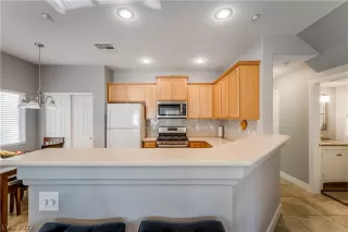 Photo #1: 2457501 Listing