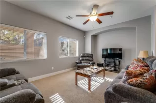 Photo #5: 2457501 Listing