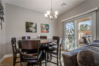 Photo #6: 2457501 Listing