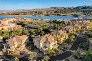 Photo #4: 2457519 Listing 