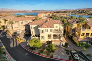 Photo #5: 2457519 Listing 
