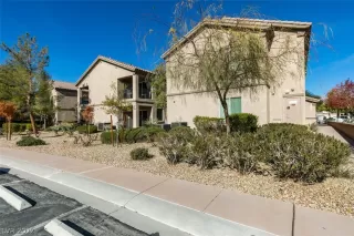 Photo #2: 2457613 Listing 