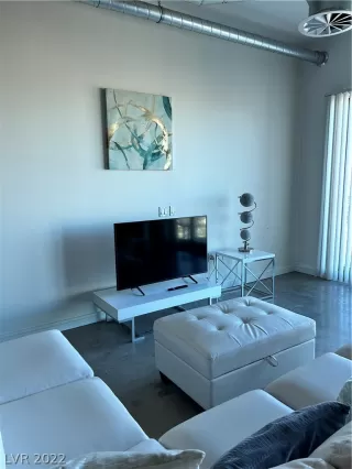 Photo #2: 2457670 Listing 