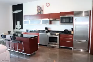 Photo #4: 2457670 Listing 