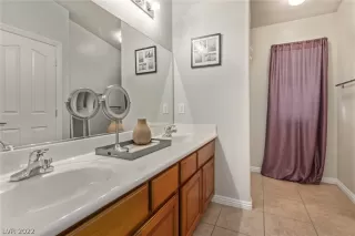 Photo #6: 2457671 Listing