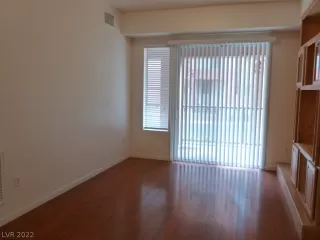 Photo #4: 2457688 Listing 