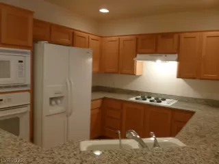 Photo #6: 2457688 Listing 