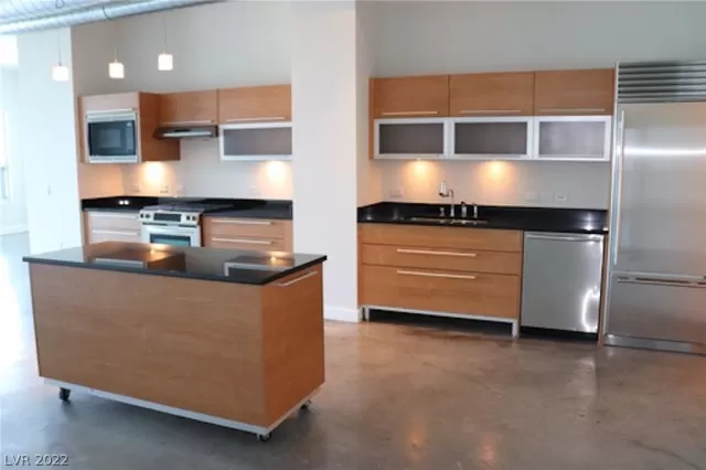 MLS: 2457709 Condo For Sale