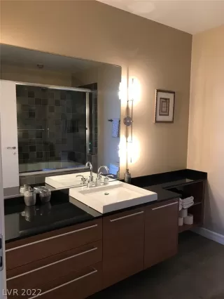 Photo #4: 2457709 Listing 