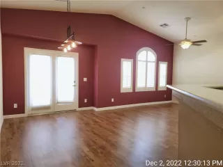 Photo #1: 2457727 Listing 