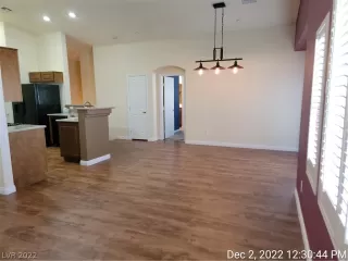 Photo #4: 2457727 Listing 