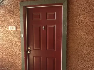 Photo #2: 2457748 Listing 