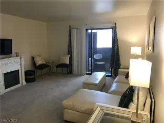 Photo #4: 2457748 Listing 