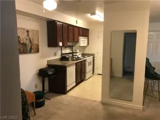 Photo #6: 2457748 Listing 