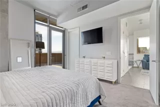 Photo #3: 2457751 Listing 