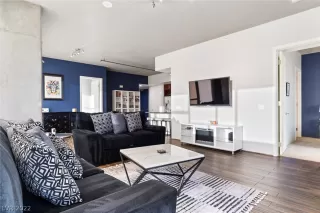 Photo #6: 2457751 Listing 