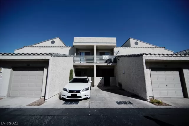 MLS: 2457754 Condo For Sale