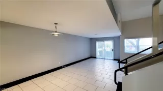 Photo #1: 2457754 Listing 