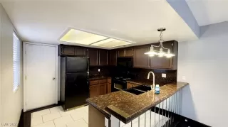 Photo #2: 2457754 Listing 