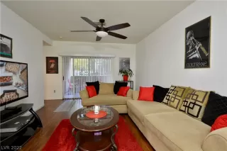 Photo #3: 2457794 Listing 