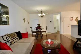 Photo #6: 2457794 Listing 