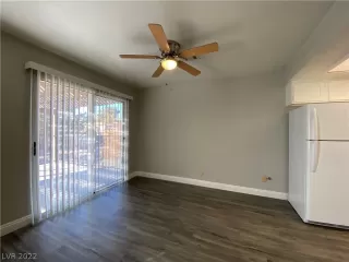 Photo #3: 2457800 Listing 